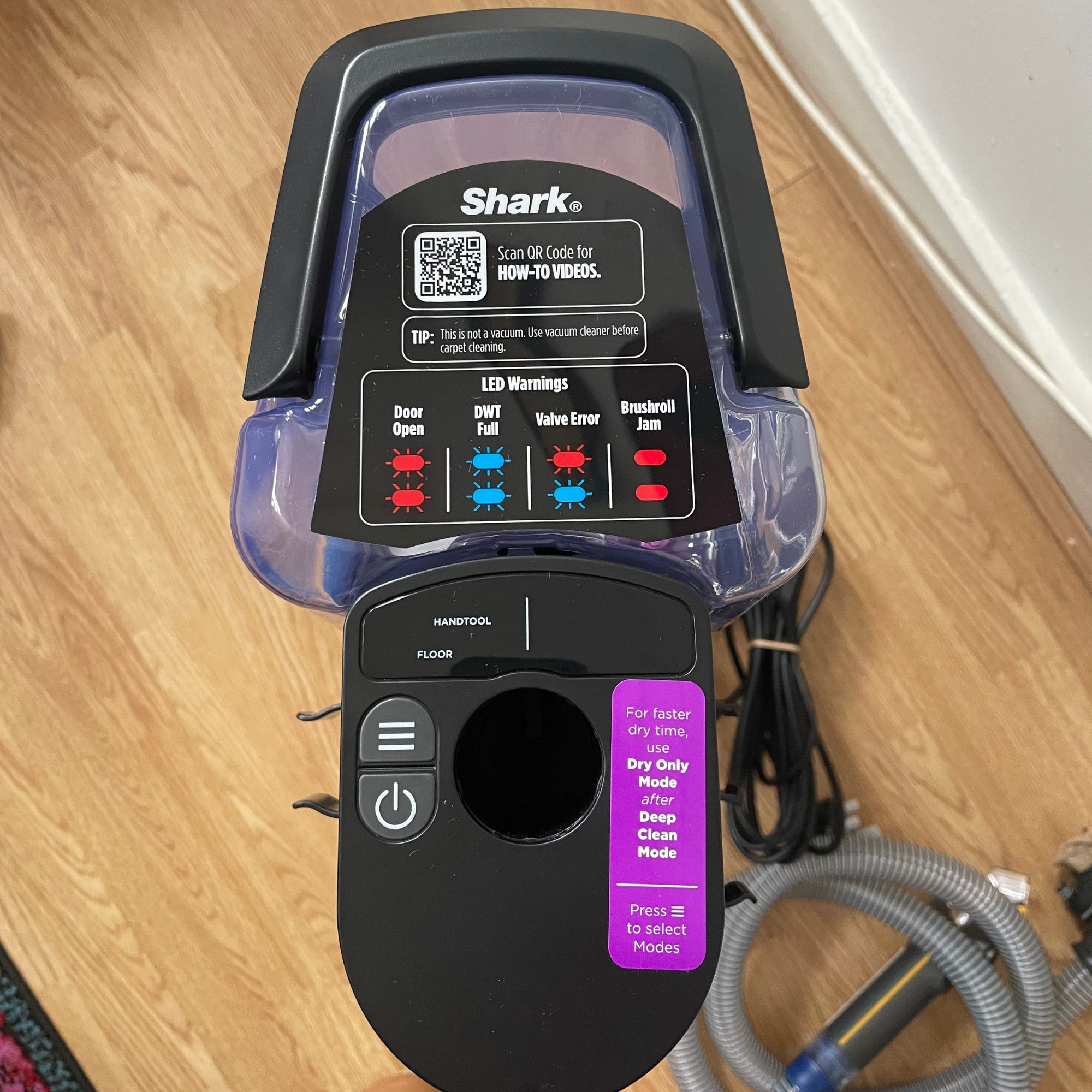 controls of the Shark CarpetXpert HairPro Pet Deep Carpet Cleaner with Spot Cleaner EX250UK  