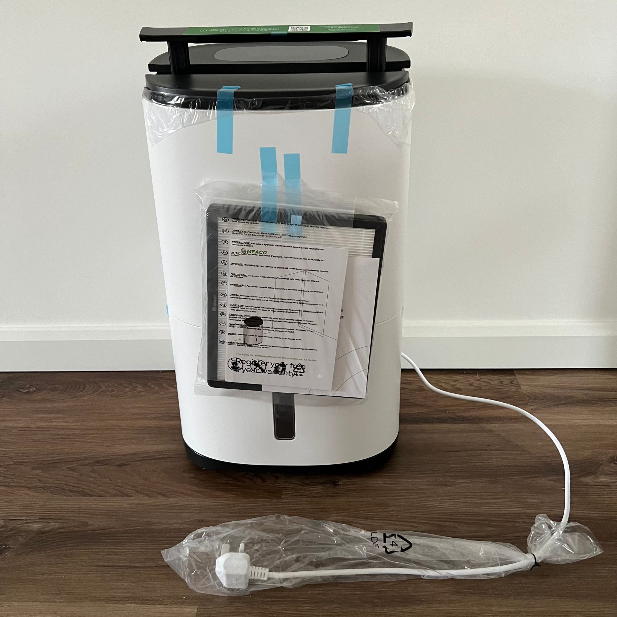 MeacoDry Arete Two 20L Dehumidifier / Air Purifier