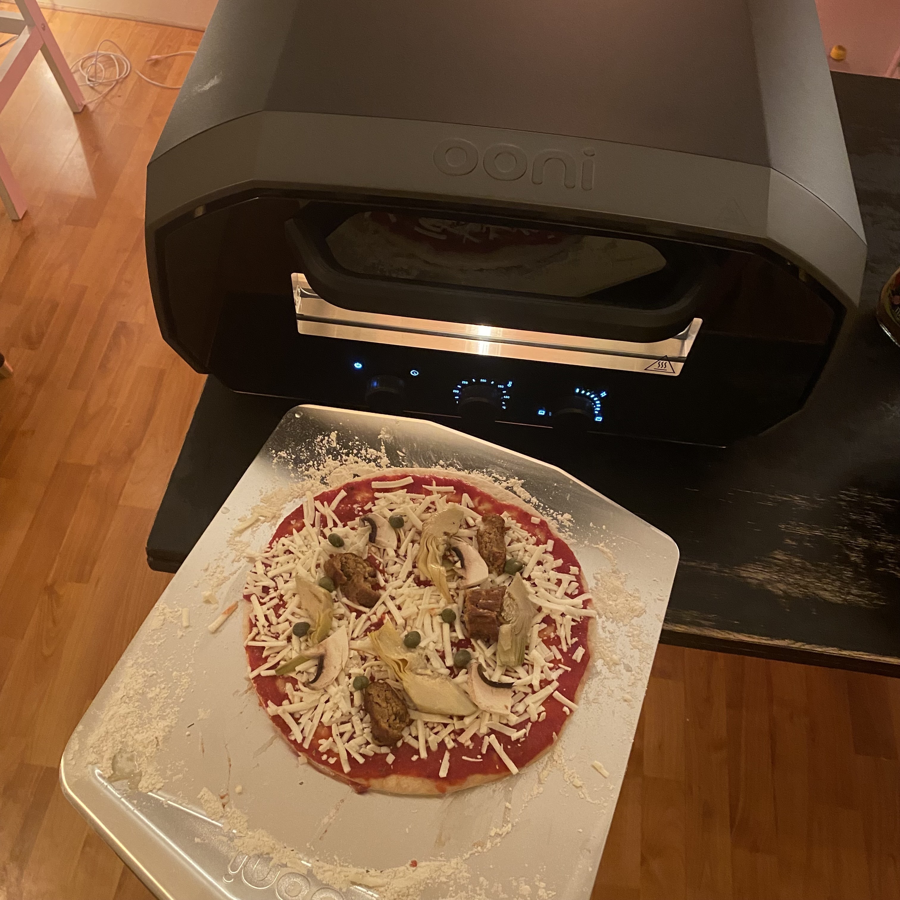 Testing the Ooni Volt Indoor pizza oven