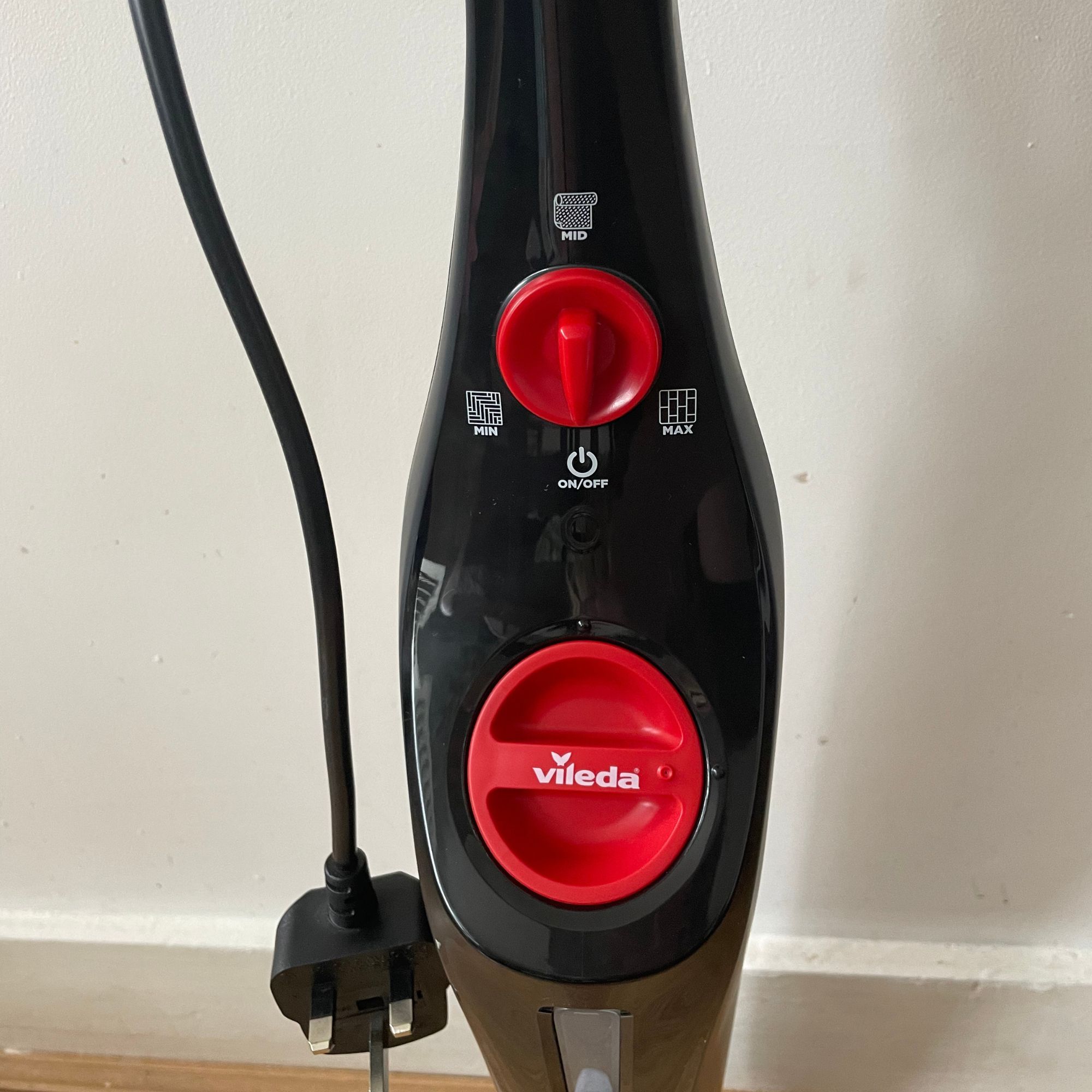 Close up of the dial on the Vileda Steam Mop Plus