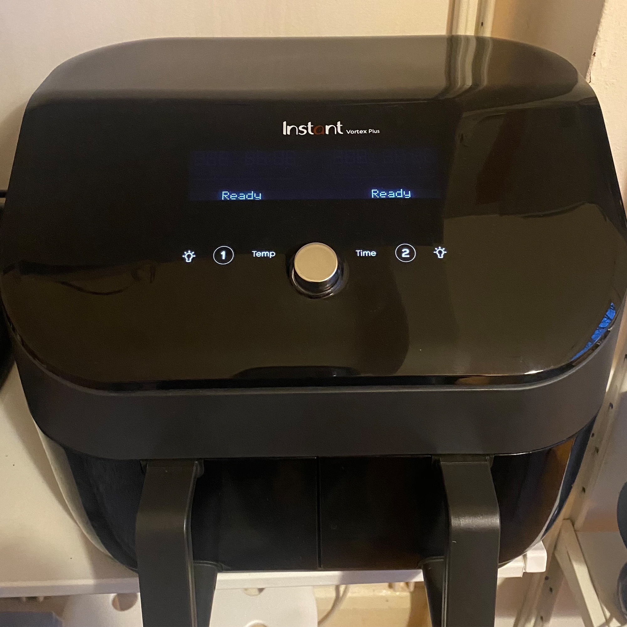 Image of Instant Pot Dual Zone Vortex on countertop during testing at home 