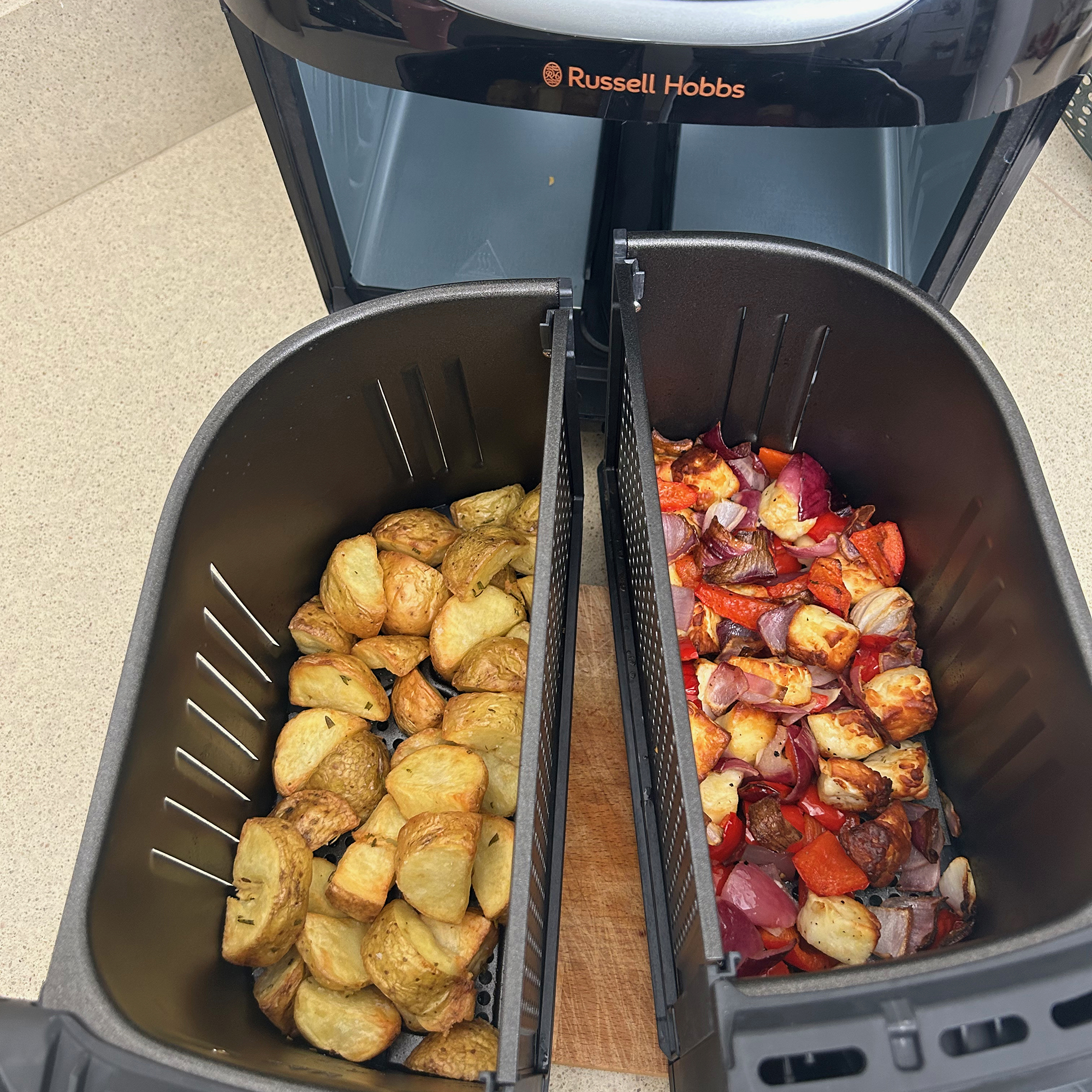 Testing the Russell Hobbs Satisfry Snappi Air Fryer at home